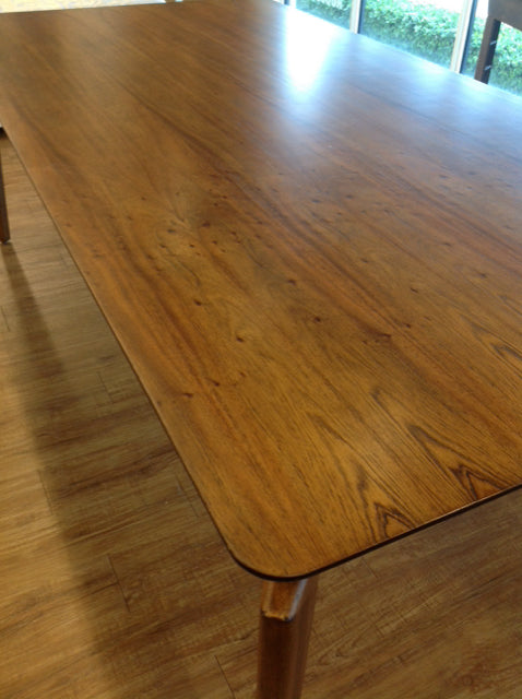 Sierra Wood Spider Dining Table