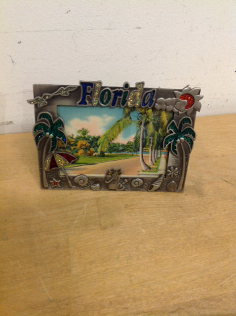Photo Frame- 3" X 5" Silver Stone Florida