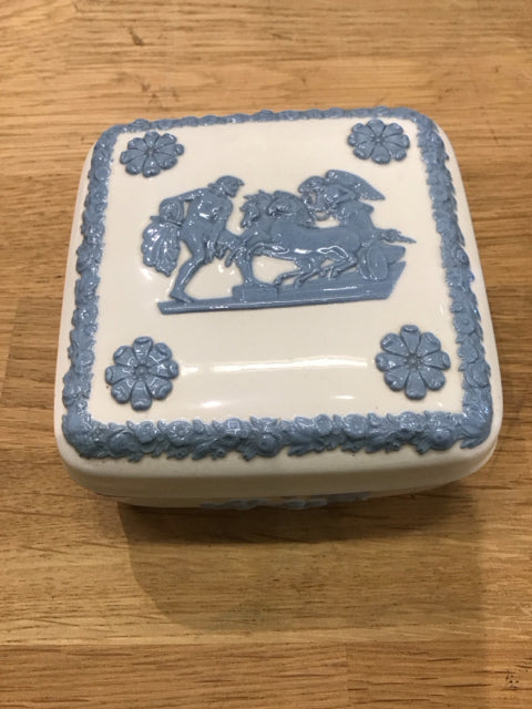 4.5" Wedgewood Embossed Queensware Covered Box