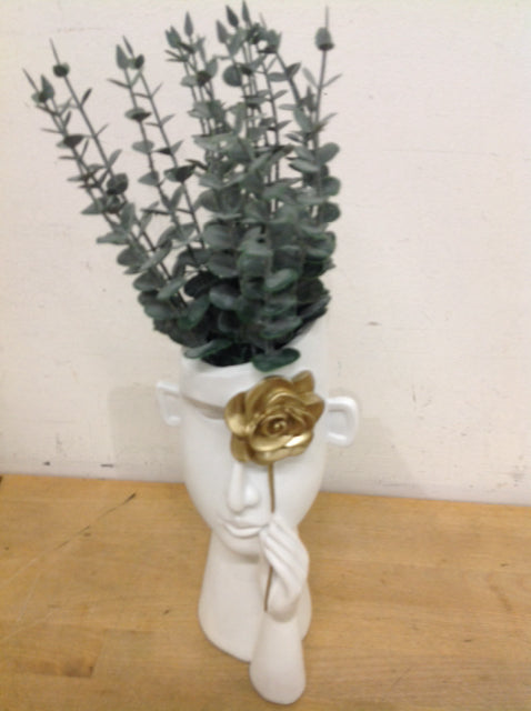 10" White Face Gold Rose W Plant
