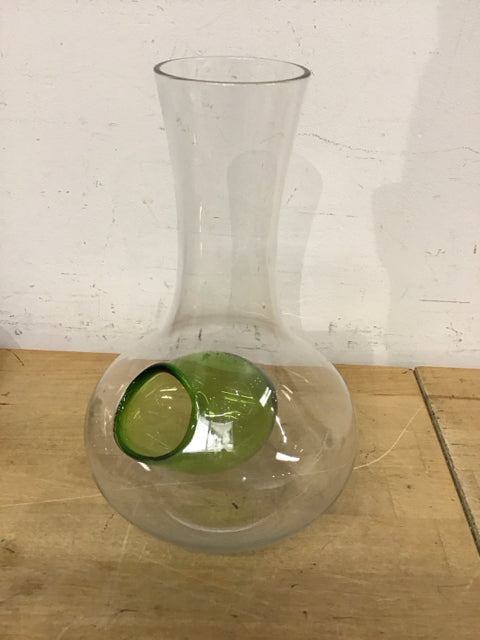 10" Glass Decanter W/Ice Holder