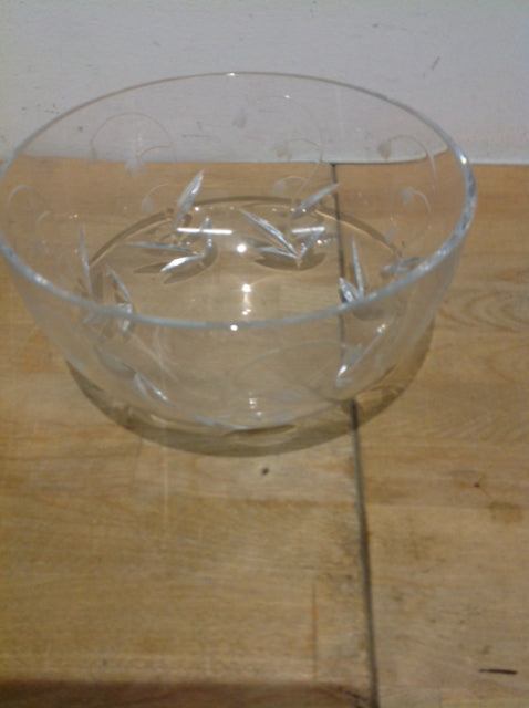 Bowl- 9" Tffany Co Etched Crystal