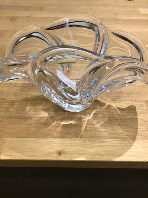 7" Le Chatel Crystal Bud Flower Centerpiece