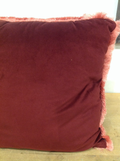 Pillow- 18" Rust Fleece W Fringe