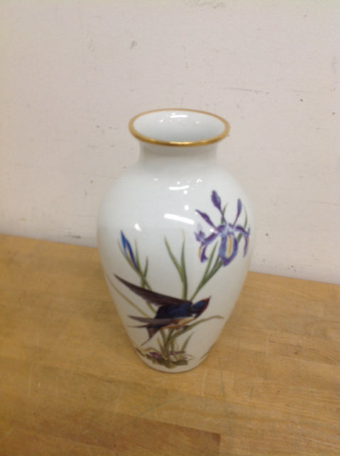 Vase- 11" Franklin Mint Porcelian Bird