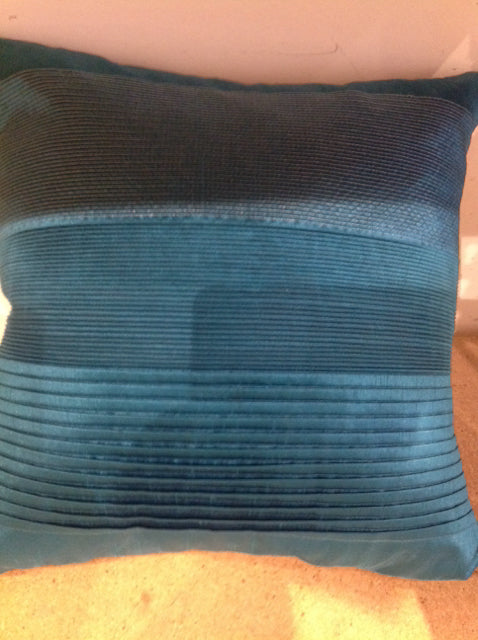 Pillow- 16" Pleaded Aqua