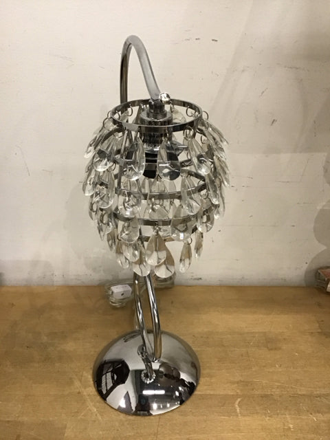 18" Chrome W/5 Tier Crystal Lamp