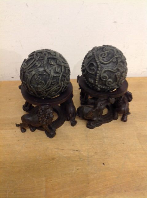 7" Pair Of Resin Elephant & Lion Balls
