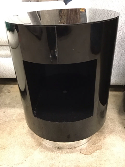 Black Lacquer Chrome Base Table