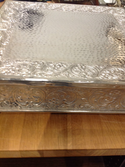 22" India Silver Metal Stand