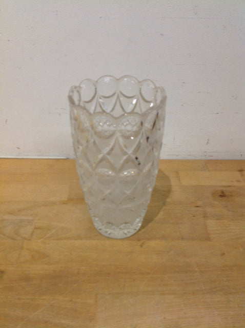 Vase- 8" Cut Crystal