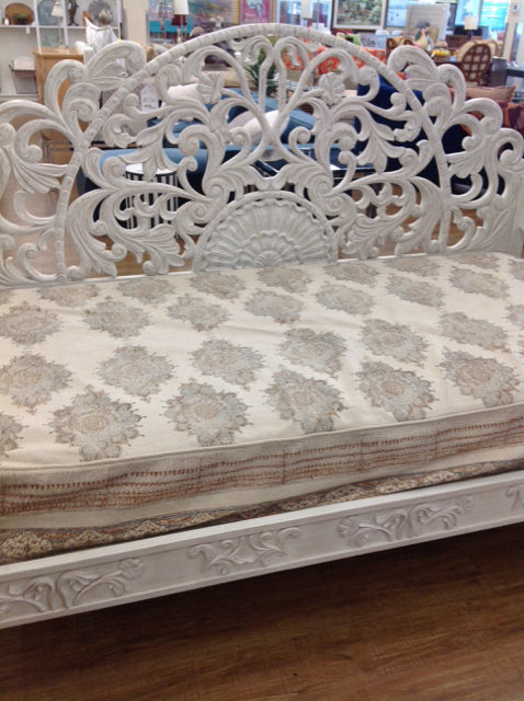 Daybed- World Market Wood Carved W Mattress