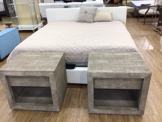 AS-IS RH Modena Fabric Panel Platform King Bed(Discolored/Soiled)
