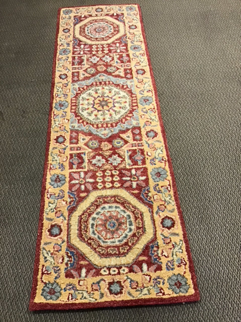 2.3'x8' Safaviah Red/Orange Antiquity