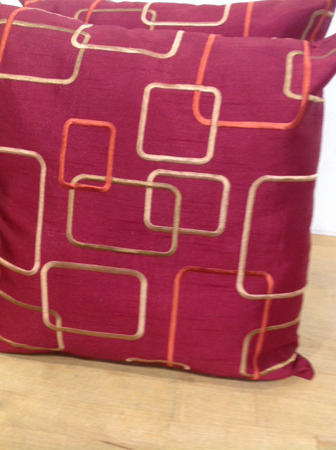 Pillow - 16" Red & Gold Print