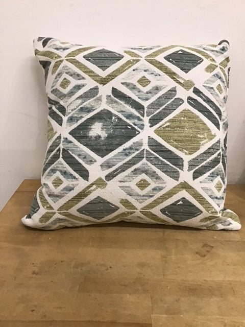 22" Multi Green Diamond Patterned
