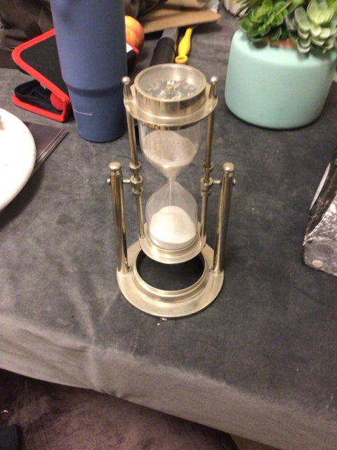Silver Compass Top HourGlass