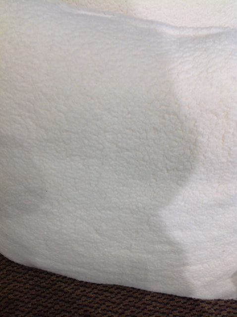 Pillow- 24" White Sherpa