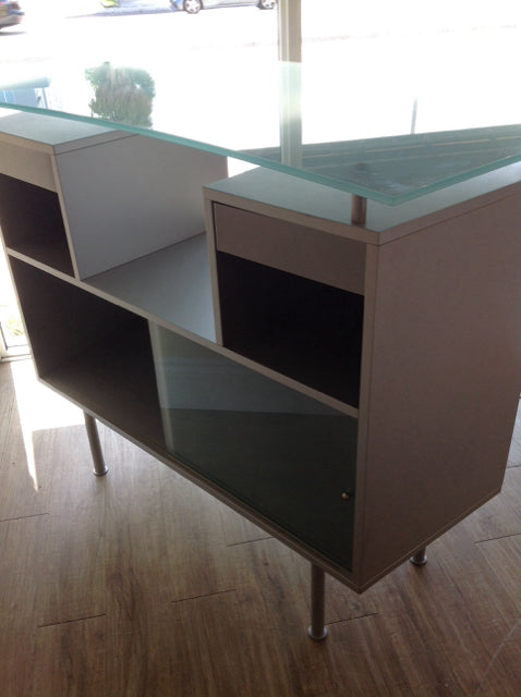 Silver/Glass Top Bar w/2 Silver Stools