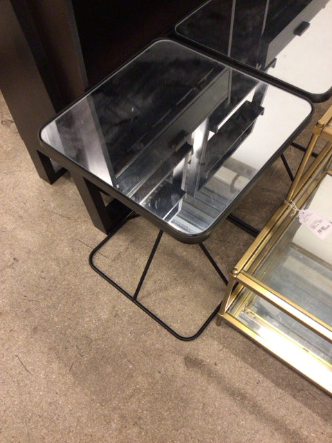 Black Metal Mirrored Top End Table