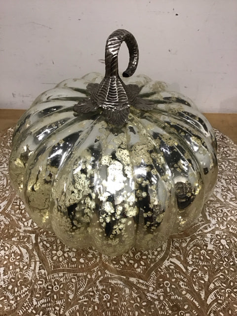 PB 10" Light Up Metallic Glass Pumpkin (Batteries5)