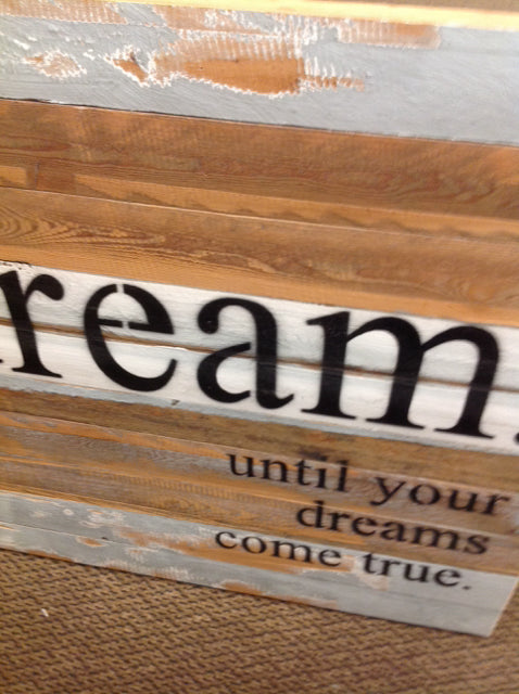 30" Sq Distressed Wood Dream