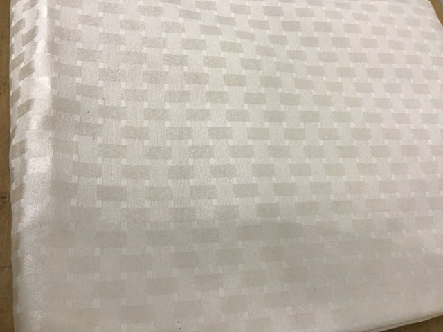 70" Round Tablecloth