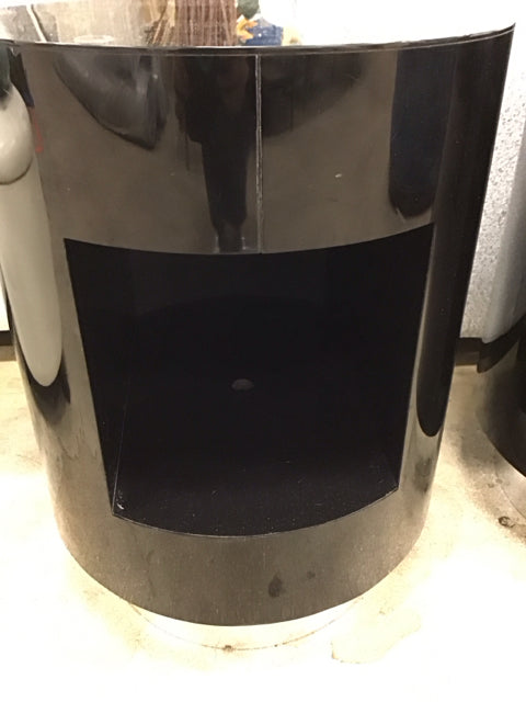 Black Lacquer Chrome Base Table