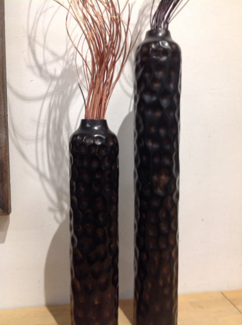Vases- Set Of 2 Z Gallerie Black Metal W Reeds