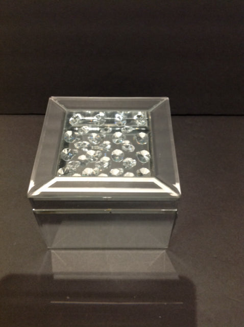 6" Mirrored Glass Box w/Floating Crystals