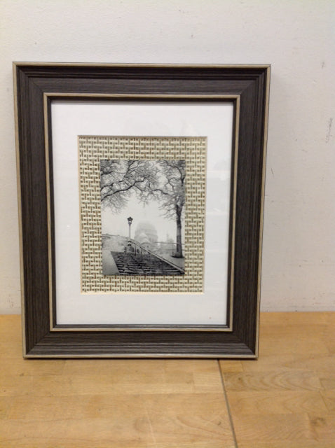 17.5"x14.5" Framed Sacre-Couer Picture