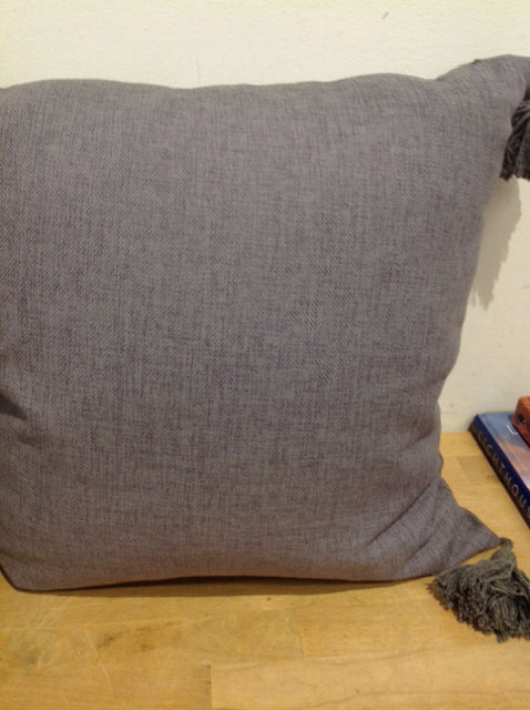 Pillow- 16" Grey Linen W Tassels