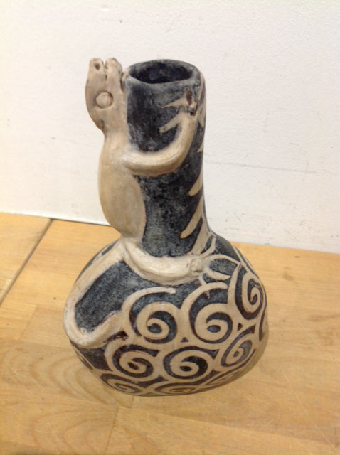 9" Pottery Lizard Vase