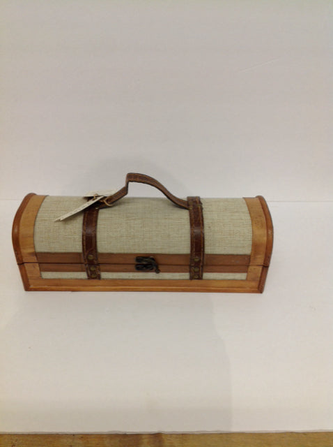 14" Trunk Like Wine Bottle Holder Box