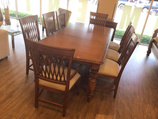 AS-IS Tommy Bahama Extension Dining Table W/8 Chairs/2 Leafs