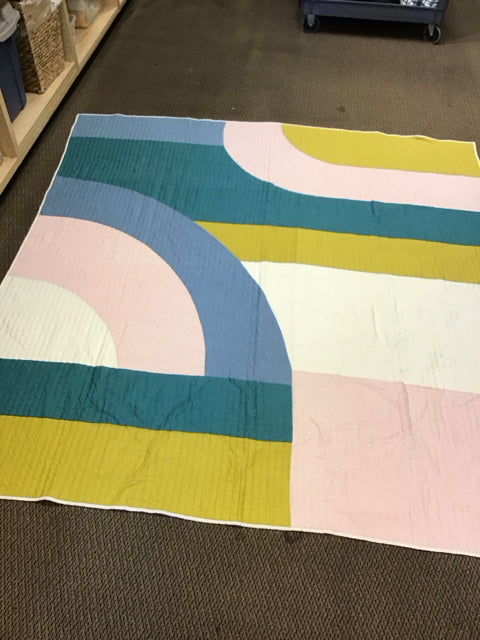 90"x85" Multi Color Quilt