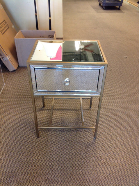26" Mirrored End Table w/Drawer