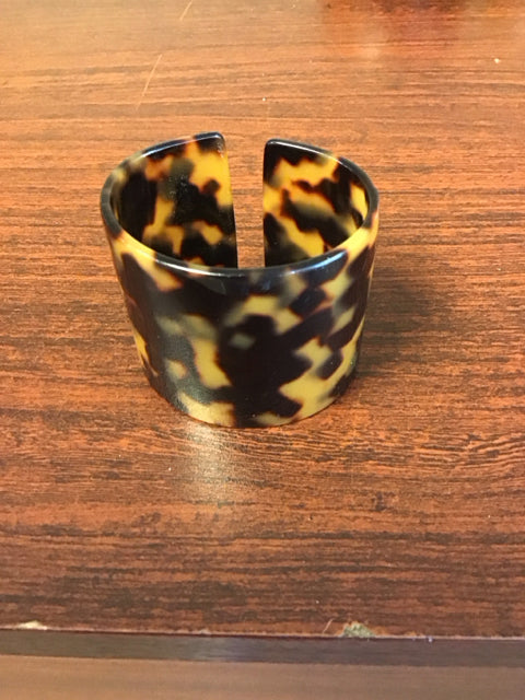 Tortoise Shell Like Cuff Bracelet