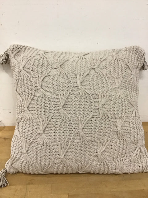 20" Beige Macrame W/Tassle Pillow