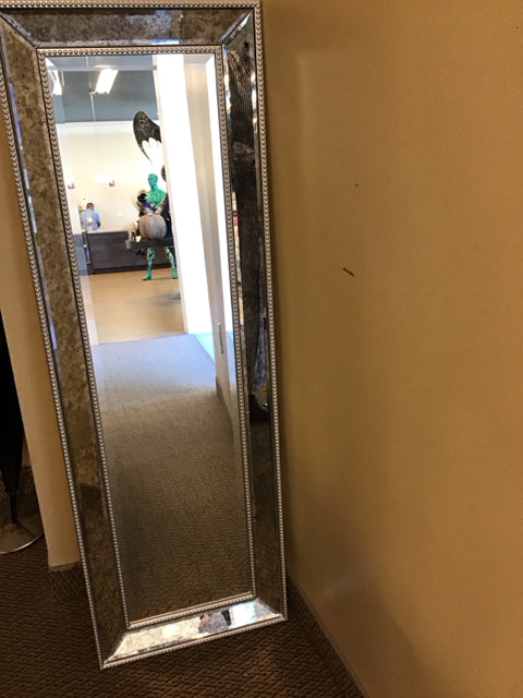 47.5"x16" Beveled W/Silver Textured Bead Pattern Mirror