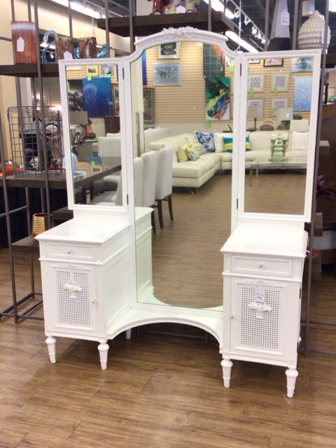 AS-IS White 4 Pc Wood & Rattan Vanity