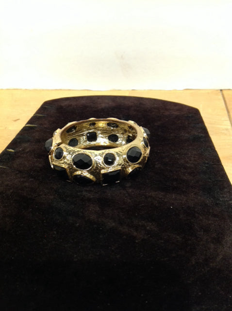 Gold Metal w/Black Bead Cuff Bracelet