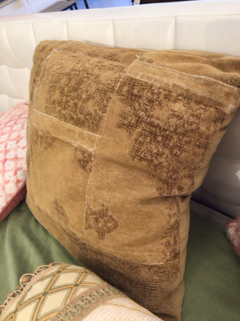 Carmel Color Pillow