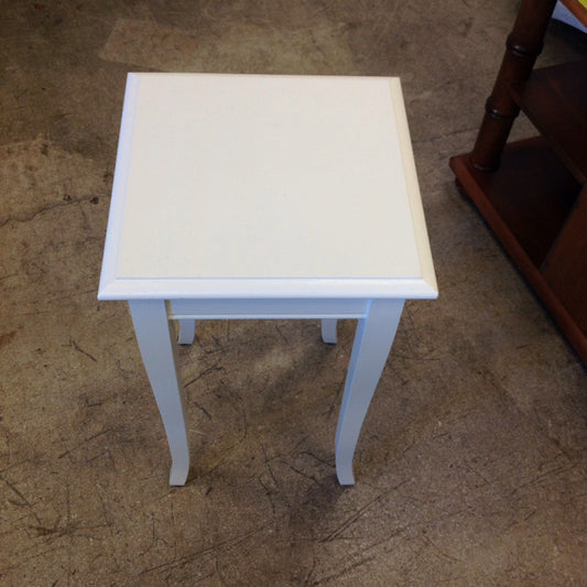 25" White Wooden Table