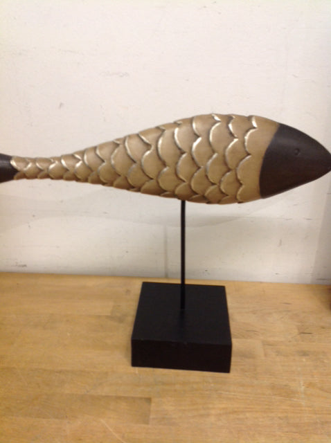 20" Resin Fish On Stand