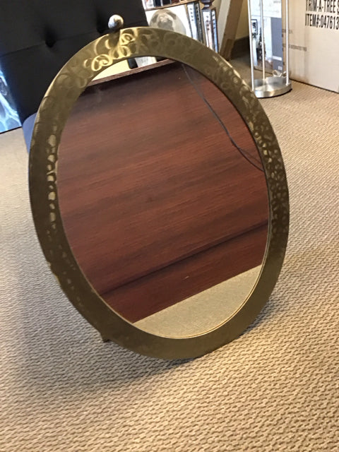 26"x22" Oval Metal Ribbon Pattern Mirror