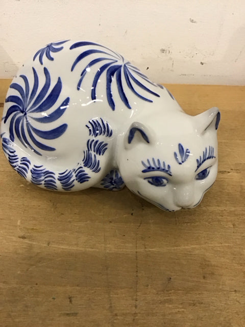 7" L Blue & White Cat Figurine