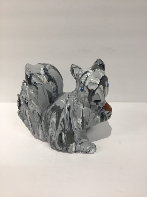 8x7.5 Grey Squirrel By Susan David