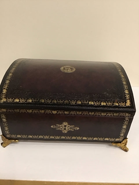 15x12 Decorative Footed Leather Box w/Handles AS-IS Top has Scratches