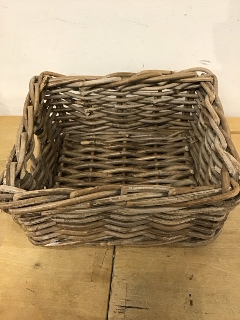 9.5"x11" Beige Woven Basket